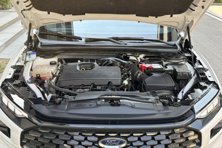 Used Ford Mondeo 2022 Facelifted EcoBoost 245 Ultimate Edition Engine Bay