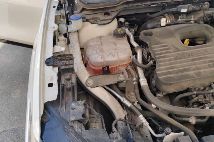 Used Ford Mondeo 2022 Restyled EcoBoost 245 Luxury Version Engine Bay Right