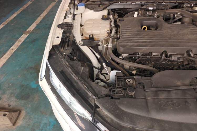 Used Ford Mondeo 2022 Restyled EcoBoost 245 Luxury Version Engine Bay Right