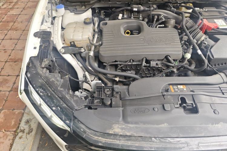 Used Ford Mondeo 2022 Restyled EcoBoost 245 Luxury Version Engine Bay Right