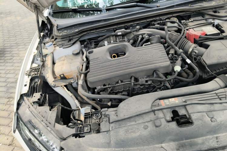 Used Ford Mondeo 2022 Restyled EcoBoost 245 Luxury Version Engine Bay Right