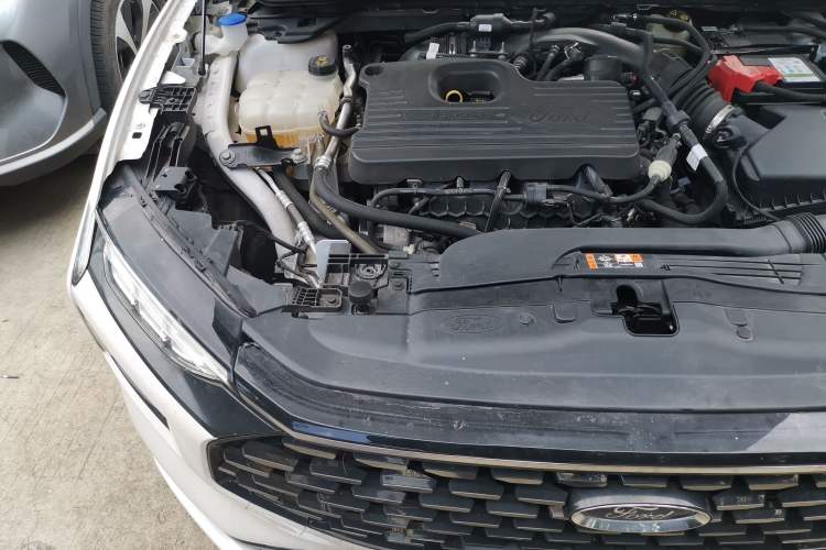 Used Ford Mondeo 2022 Restyled EcoBoost 245 Luxury Version Engine Bay Right
