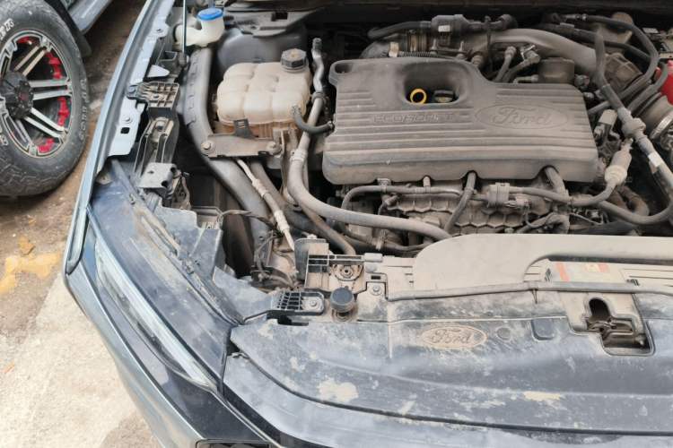 Used Ford Mondeo 2022 EcoBoost 245 Luxury Model Engine Bay Right