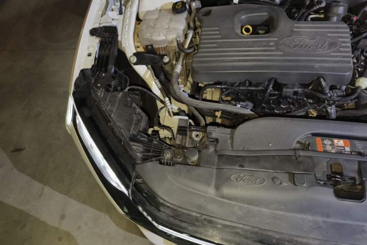 Used Ford Mondeo 2022 EcoBoost 245 Ultimate Model Engine Bay Right