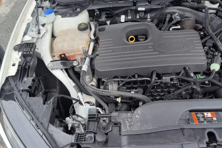 Used Ford Mondeo 2022 Restyled EcoBoost 245 Luxury Version Engine Bay Right