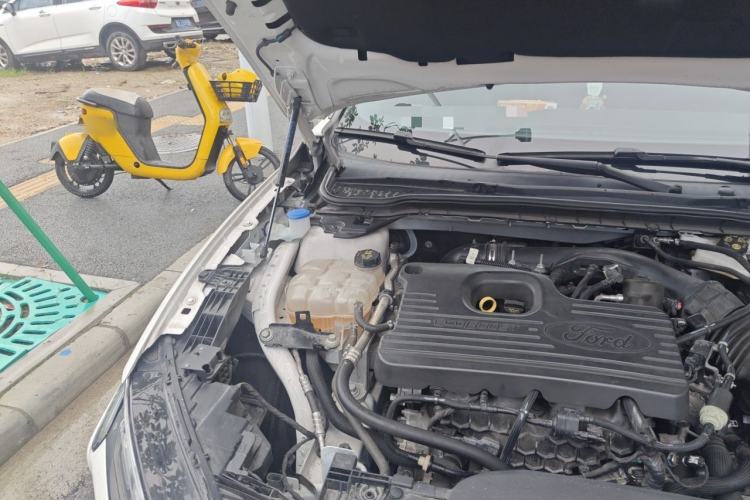 Used Ford Mondeo 2022 EcoBoost 245 Ultimate Model Engine Bay Right