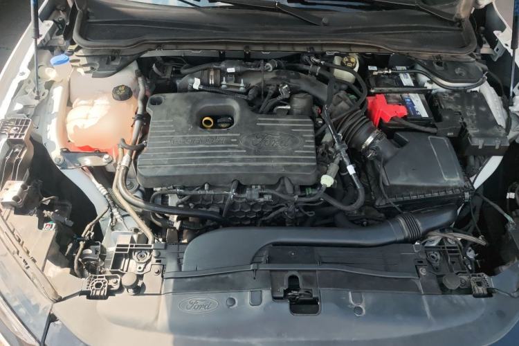 Used Ford Mondeo 2022 EcoBoost 245 Luxury Model Engine Bay