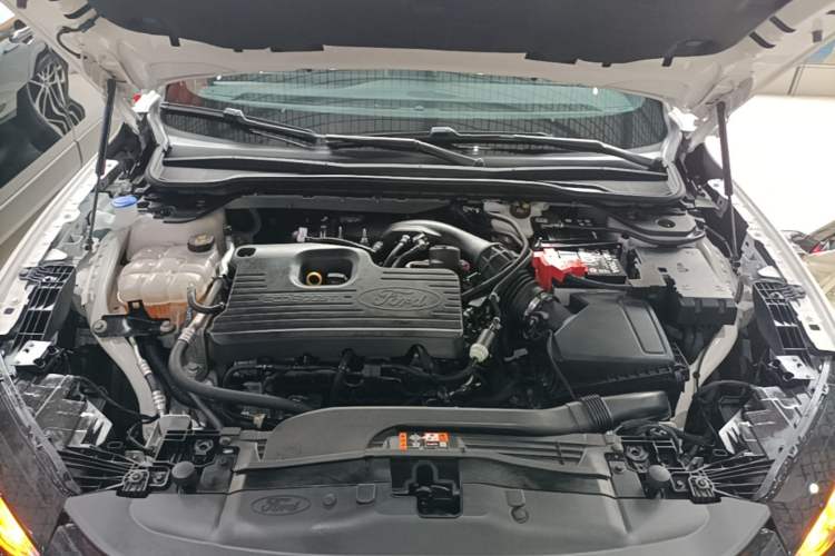 Used Ford Mondeo 2022 Facelift EcoBoost 245 ST-Line Engine Bay