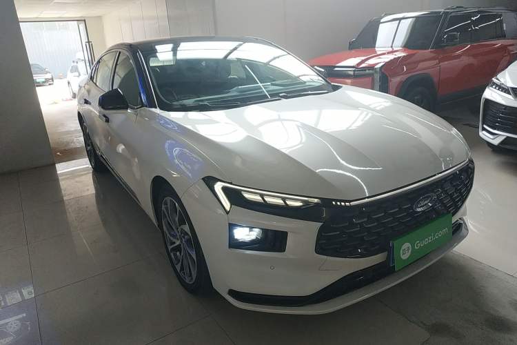 Used Ford Mondeo 2022 EcoBoost 245 Ultimate Model Exterior 1