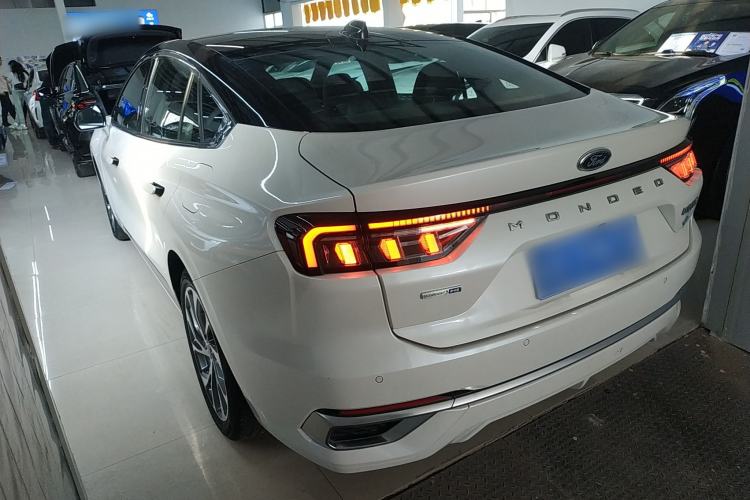Used Ford Mondeo 2022 EcoBoost 245 Ultimate Model Exterior 2