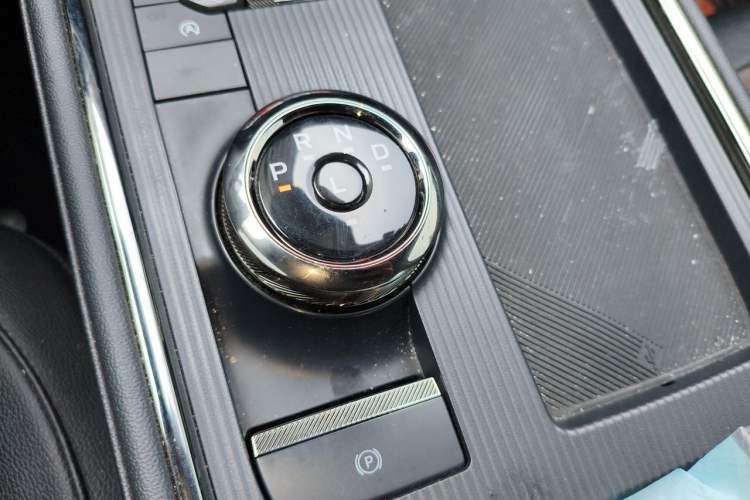 Used Ford Mondeo 2022 Restyled EcoBoost 245 Luxury Version Gear Lever