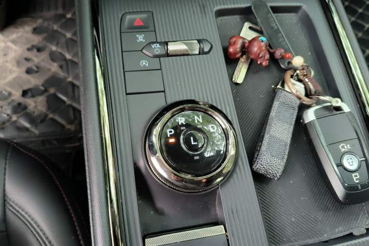 Used Ford Mondeo 2022 Restyled EcoBoost 245 Luxury Version Gear Lever