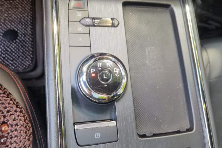 Used Ford Mondeo 2022 Facelifted EcoBoost 245 Ultimate Edition Gear Lever