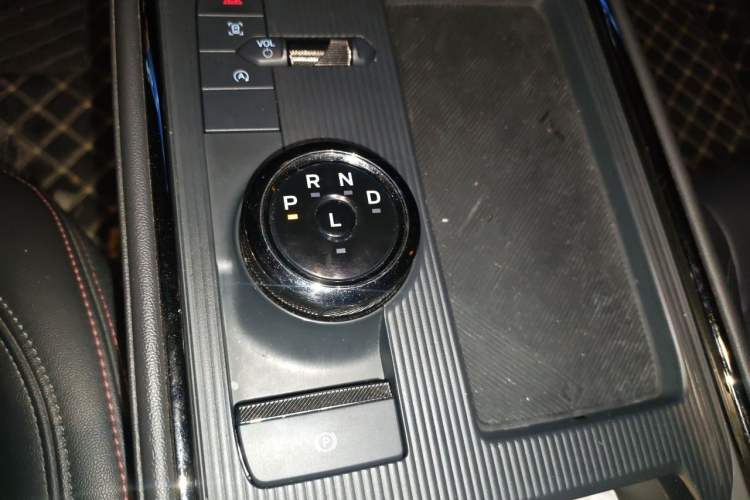 Used Ford Mondeo 2022 Restyled EcoBoost 245 Luxury Version Gear Lever