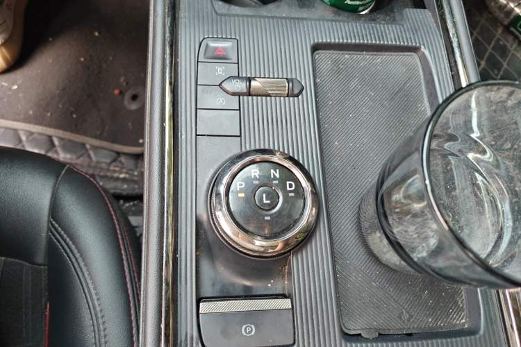 Used Ford Mondeo 2022 Restyled EcoBoost 245 Luxury Version Gear Lever