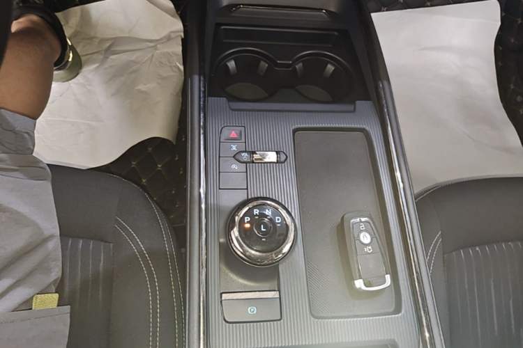 Used Ford Mondeo 2022 Facelifted EcoBoost 245 Fashion Edition Gear Lever
