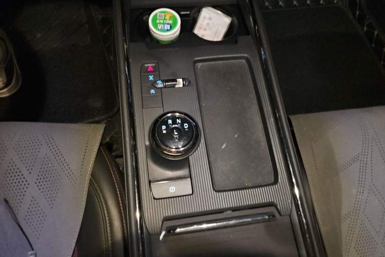 Used Ford Mondeo 2022 Restyled EcoBoost 245 Luxury Version Gear Lever