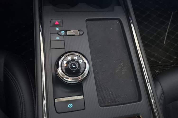 Used Ford Mondeo 2022 Restyled EcoBoost 245 Luxury Version Gear Lever