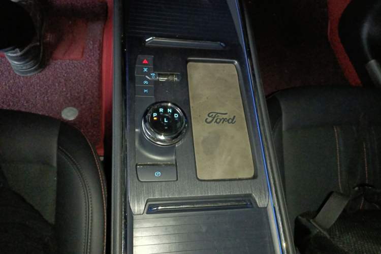 Used Ford Mondeo 2022 EcoBoost 245 Ultimate Model Gear Lever