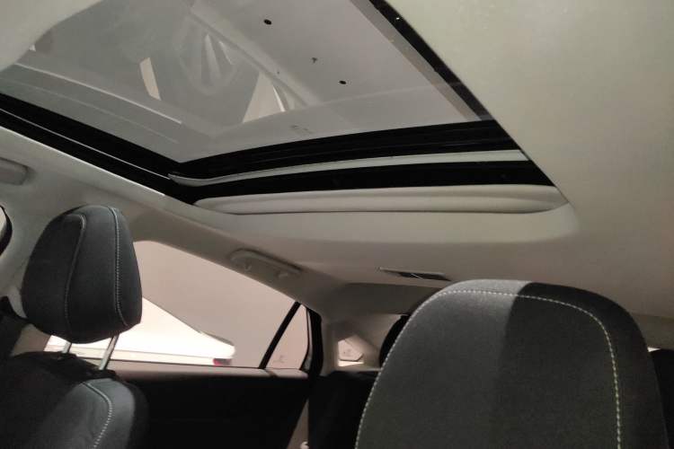 Used Ford Mondeo 2022 Facelifted EcoBoost 245 Fashion Edition Headliner