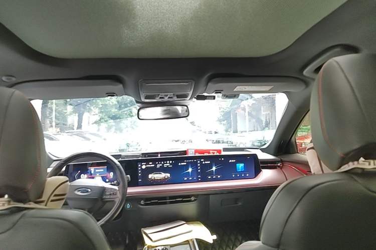 Used Ford Mondeo 2022 EcoBoost 245 Ultimate Model Headliner