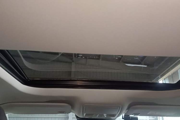 Used Ford Mondeo 2022 Restyled EcoBoost 245 Luxury Version Headliner