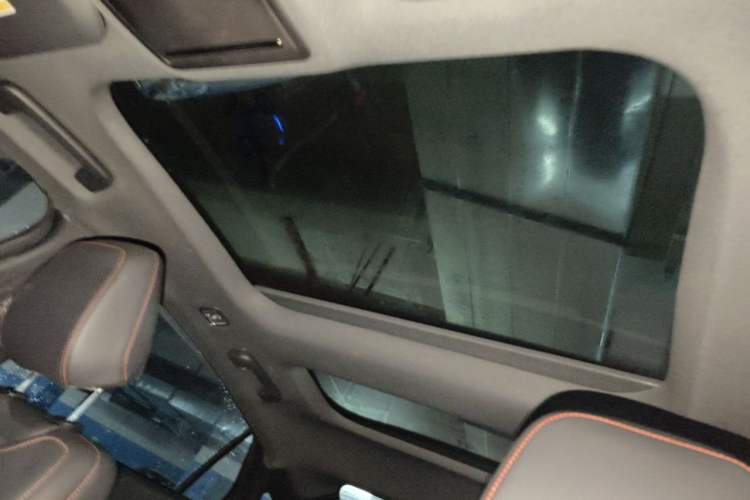 Used Ford Mondeo 2022 EcoBoost 245 Ultimate Model Headliner