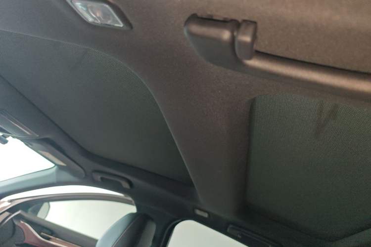 Used Ford Mondeo 2022 Facelifted EcoBoost 245 Ultimate Edition Headliner