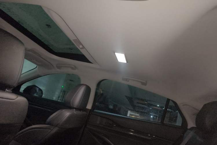 Used Ford Mondeo 2022 Restyled EcoBoost 245 Luxury Version Headliner