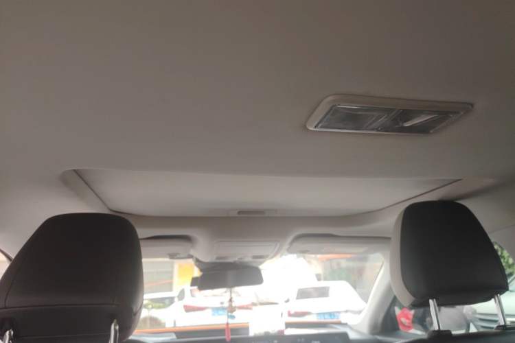 Used Ford Mondeo 2022 EcoBoost 245 Luxury Model Headliner