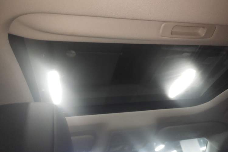 Used Ford Mondeo 2022 Restyled EcoBoost 245 Luxury Version Headliner