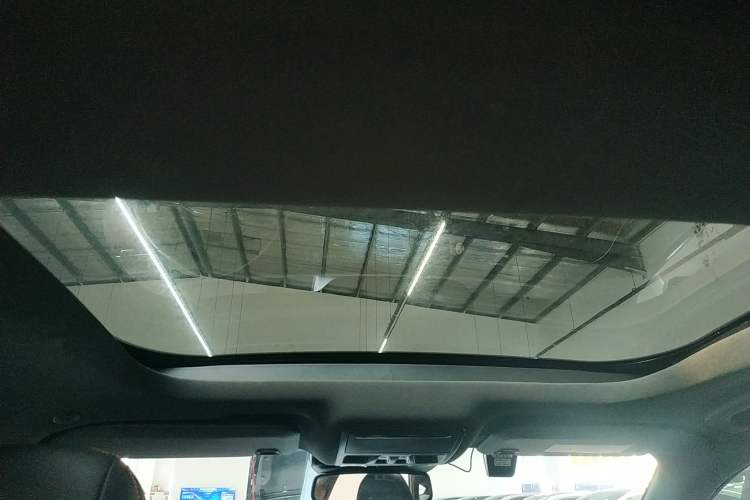 Used Ford Mondeo 2022 EcoBoost 245 Ultimate Model Headliner