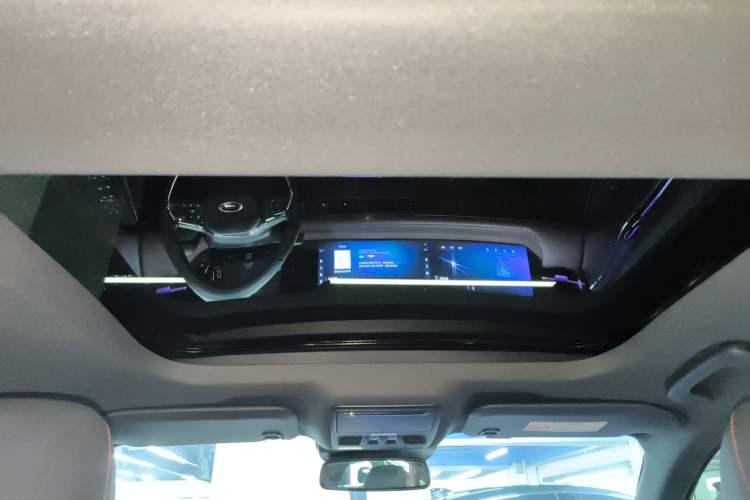 Used Ford Mondeo 2022 Facelifted EcoBoost 245 Ultimate Edition Headliner