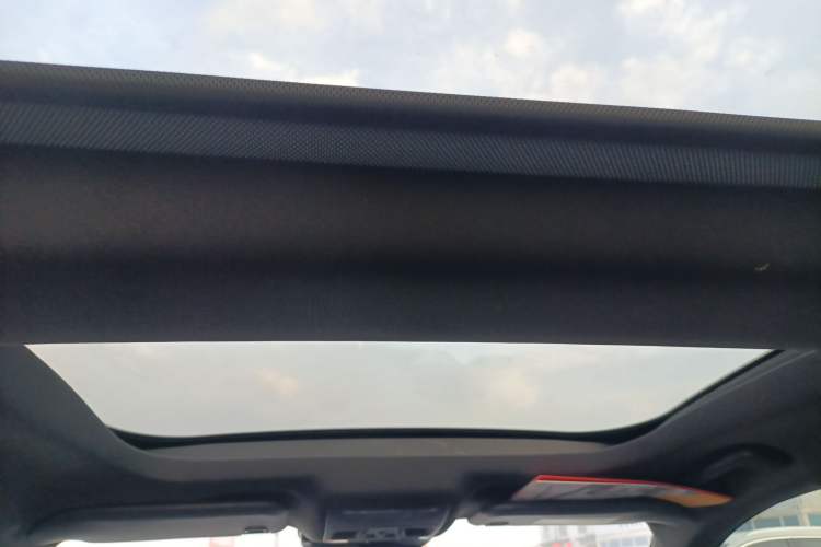 Used Ford Mondeo 2022 Facelifted EcoBoost 245 Ultimate Edition Headliner