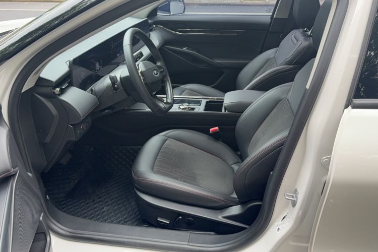 Used Ford Mondeo 2022 Restyled EcoBoost 245 Luxury Version Interior 1