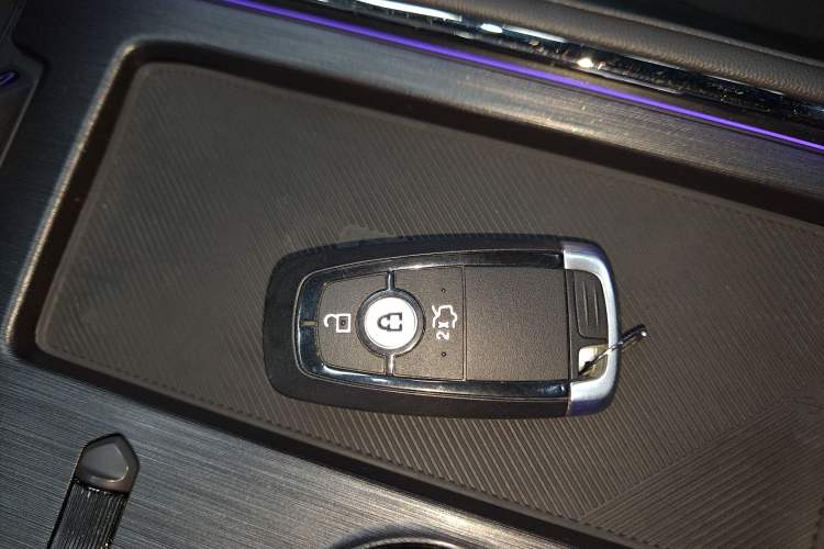Used Ford Mondeo 2022 EcoBoost 245 Ultimate Model Interior 1