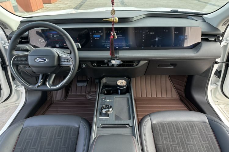 Used Ford Mondeo 2022 Restyled EcoBoost 245 Luxury Version Interior 1