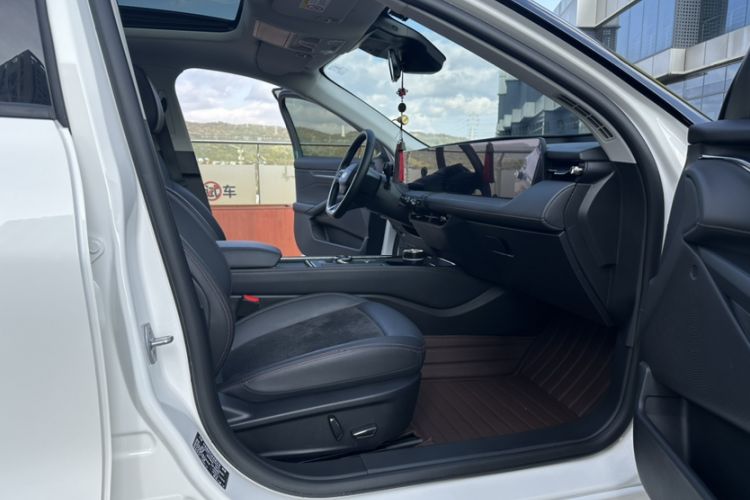 Used Ford Mondeo 2022 Restyled EcoBoost 245 Luxury Version Interior 10