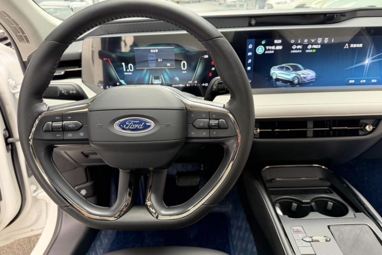 Used Ford Mondeo 2022 EcoBoost 245 Luxury Model Interior 11
