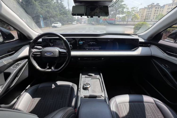 Used Ford Mondeo 2022 Restyled EcoBoost 245 Luxury Version Interior 2