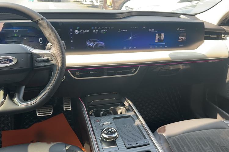 Used Ford Mondeo 2022 Restyled EcoBoost 245 Luxury Version Interior 3