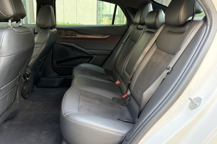 Used Ford Mondeo 2022 Facelifted EcoBoost 245 Ultimate Edition Interior 4