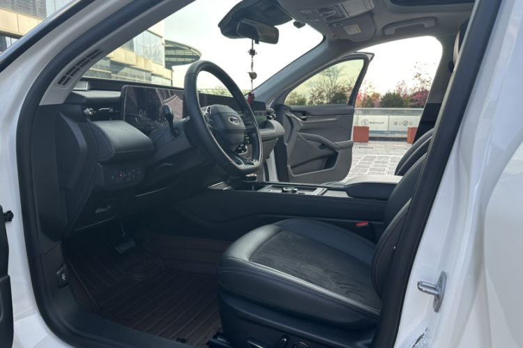 Used Ford Mondeo 2022 Restyled EcoBoost 245 Luxury Version Interior 5