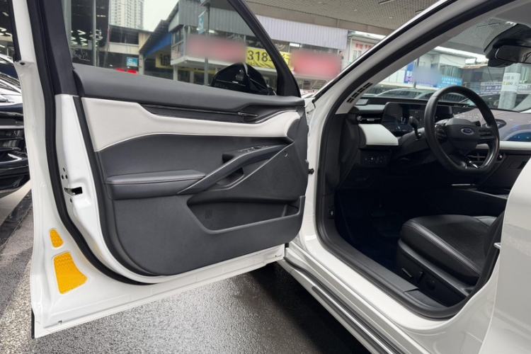 Used Ford Mondeo 2022 EcoBoost 245 Luxury Model Interior 9