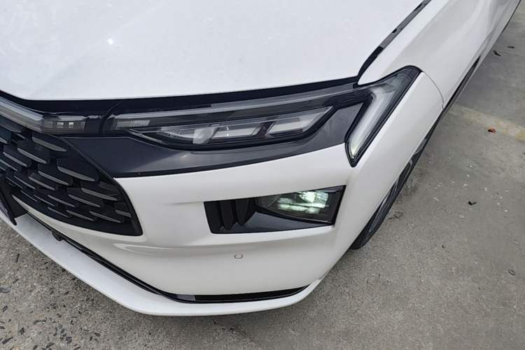 Used Ford Mondeo 2022 EcoBoost 245 Ultimate Model Left Front Headlight