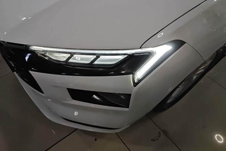 Used Ford Mondeo 2022 Facelifted EcoBoost 245 Fashion Edition Left Front Headlight