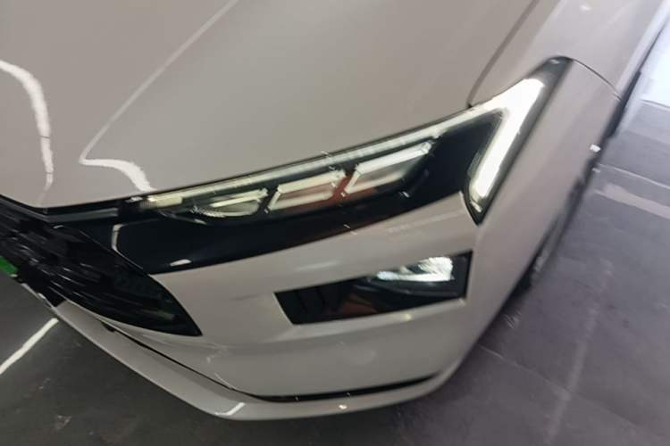 Used Ford Mondeo 2022 Restyled EcoBoost 245 Luxury Version Left Front Headlight