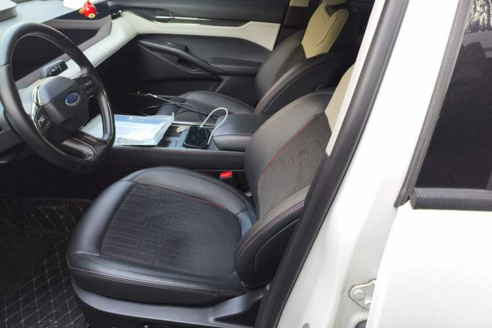 Used Ford Mondeo 2022 EcoBoost 245 Luxury Model Left Front Seat