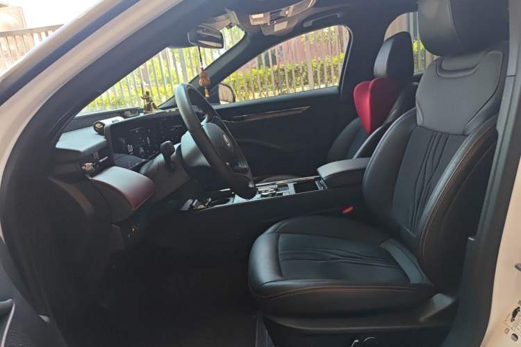Used Ford Mondeo 2022 Facelifted EcoBoost 245 Ultimate Edition Left Front Seat