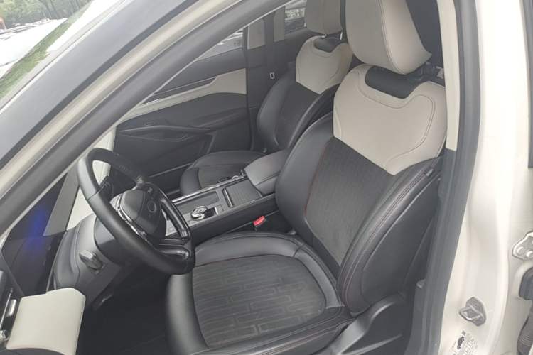 Used Ford Mondeo 2022 Restyled EcoBoost 245 Luxury Version Left Front Seat